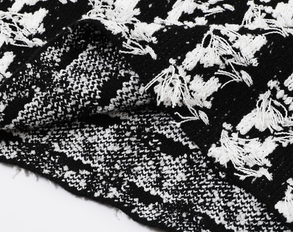 Houndstooth Textured Knit Mini Skirt