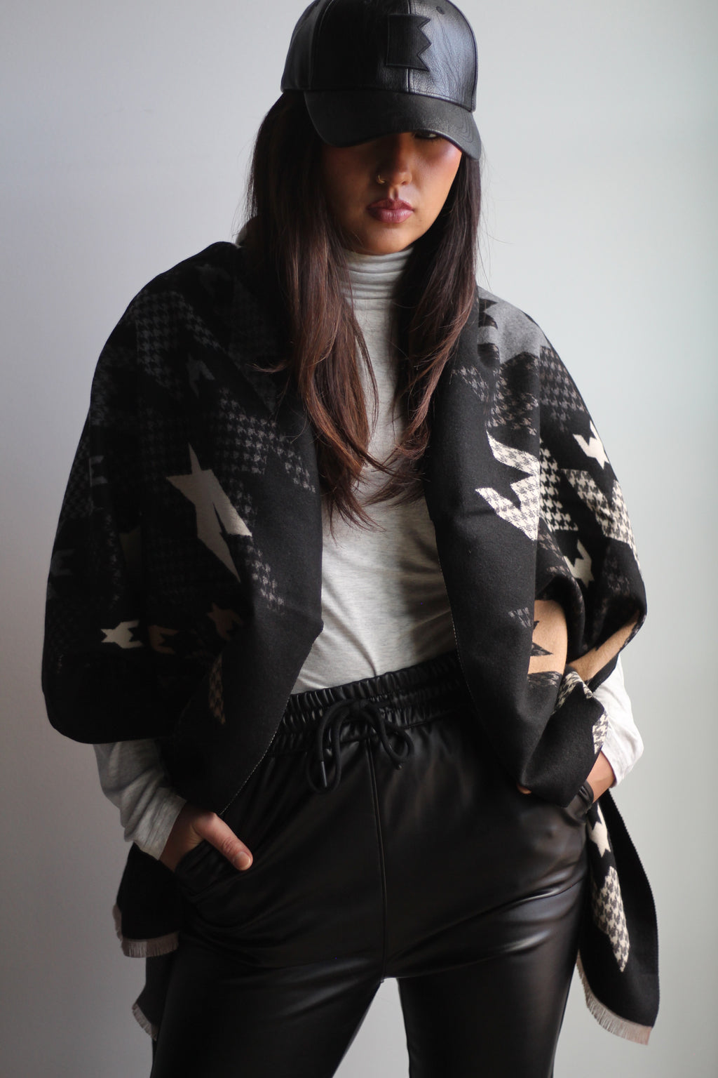 Houndstooth Scarf - Reversible