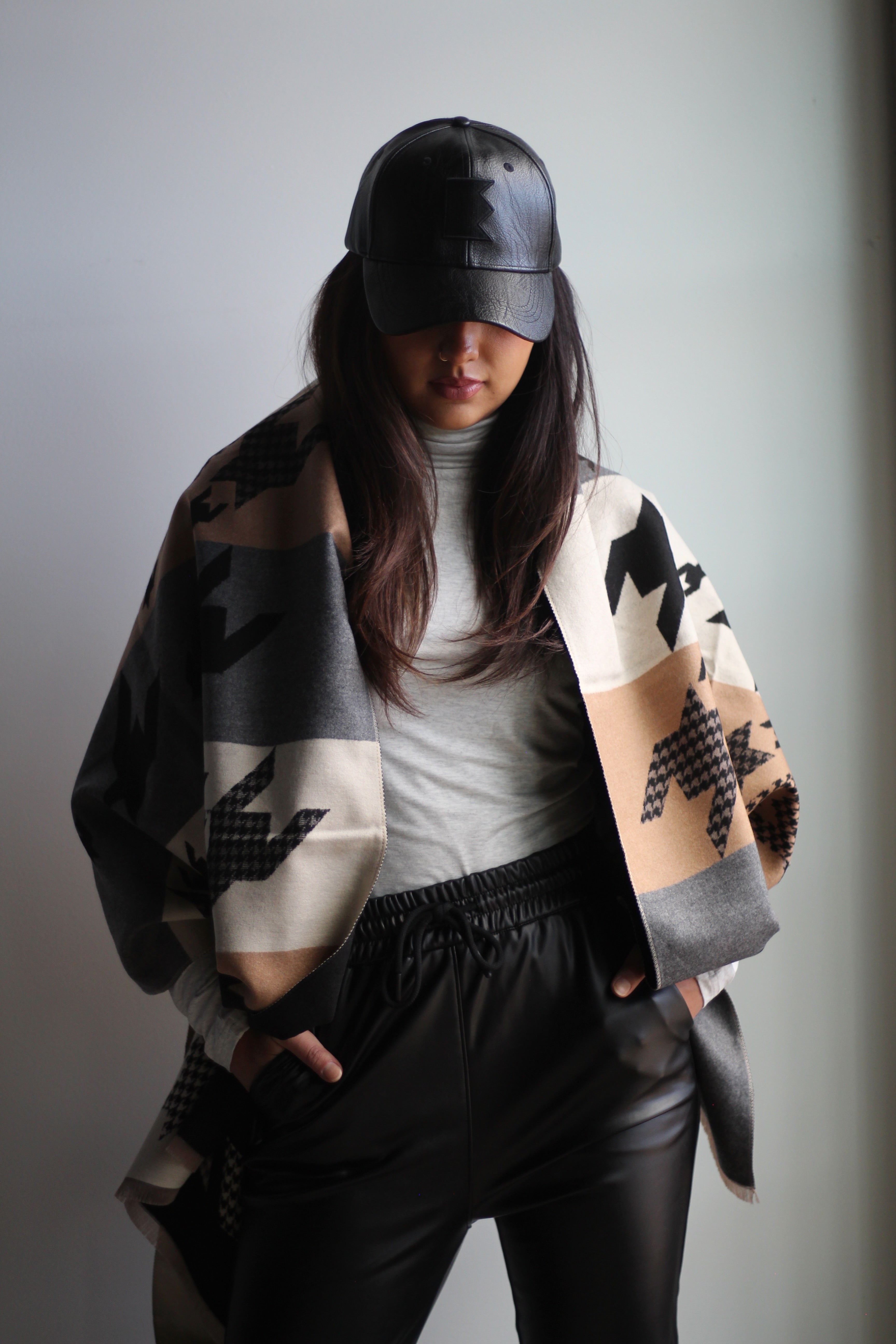 Houndstooth Scarf - Reversible