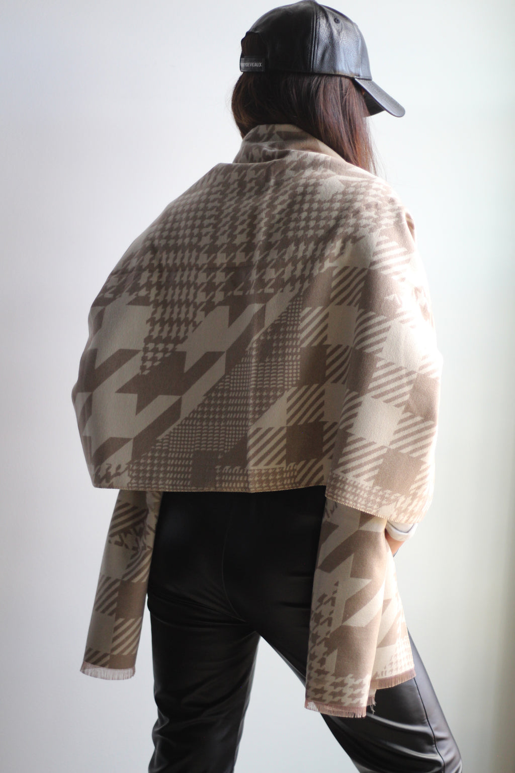 Houndstooth Scarf - Mauve/Cream