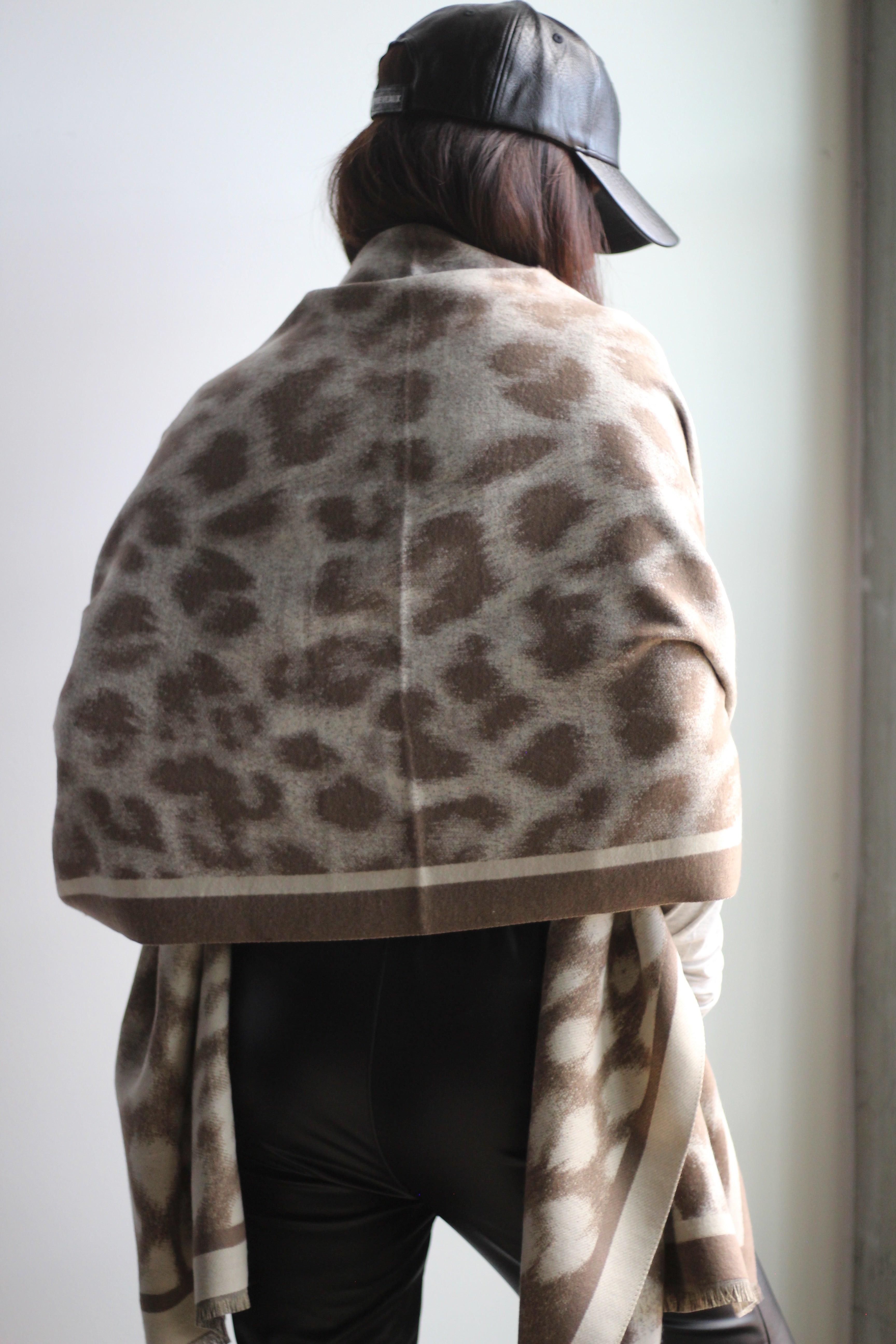 Leopard Scarf - Mauve/Cream