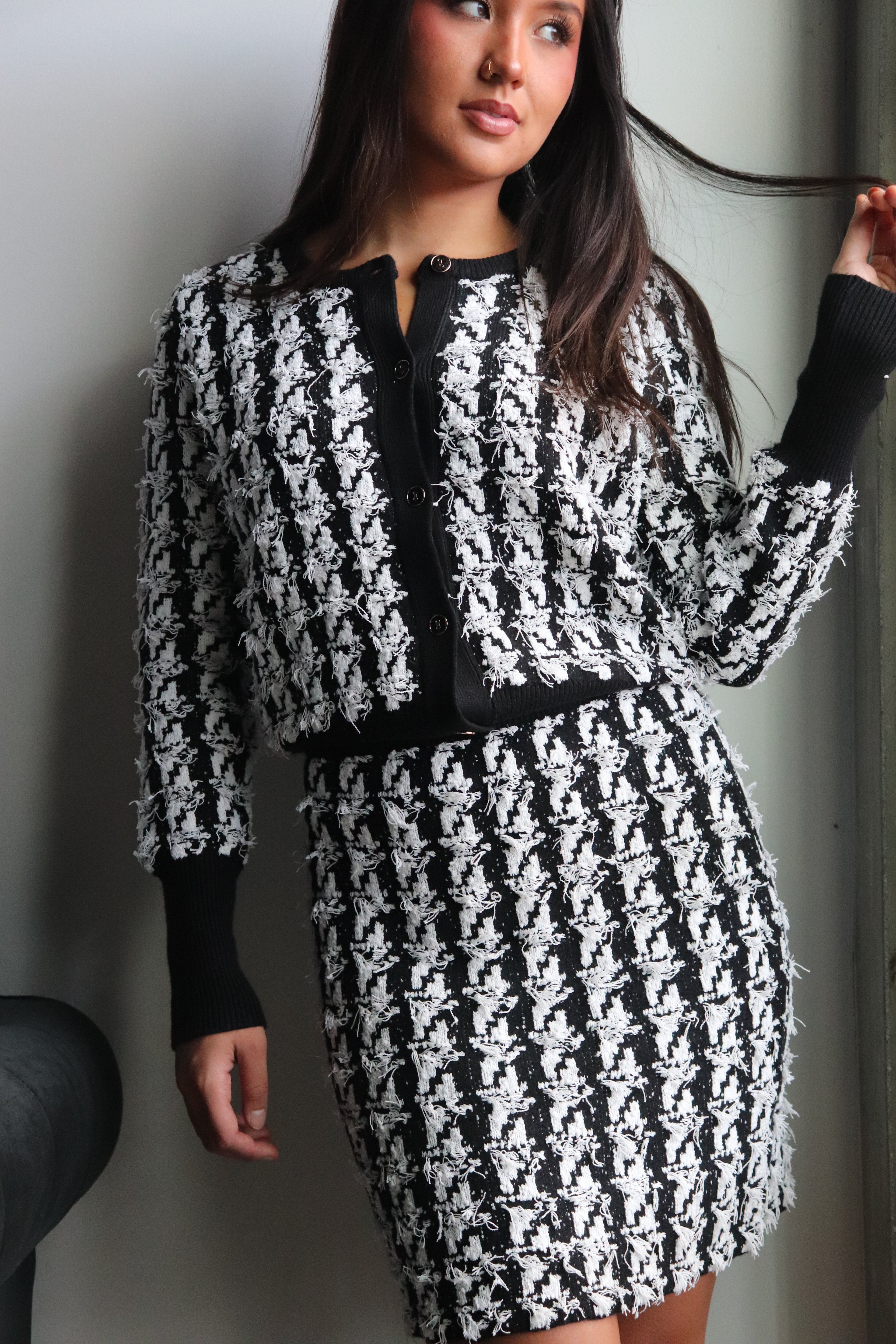 Houndstooth Textured Knit Mini Skirt