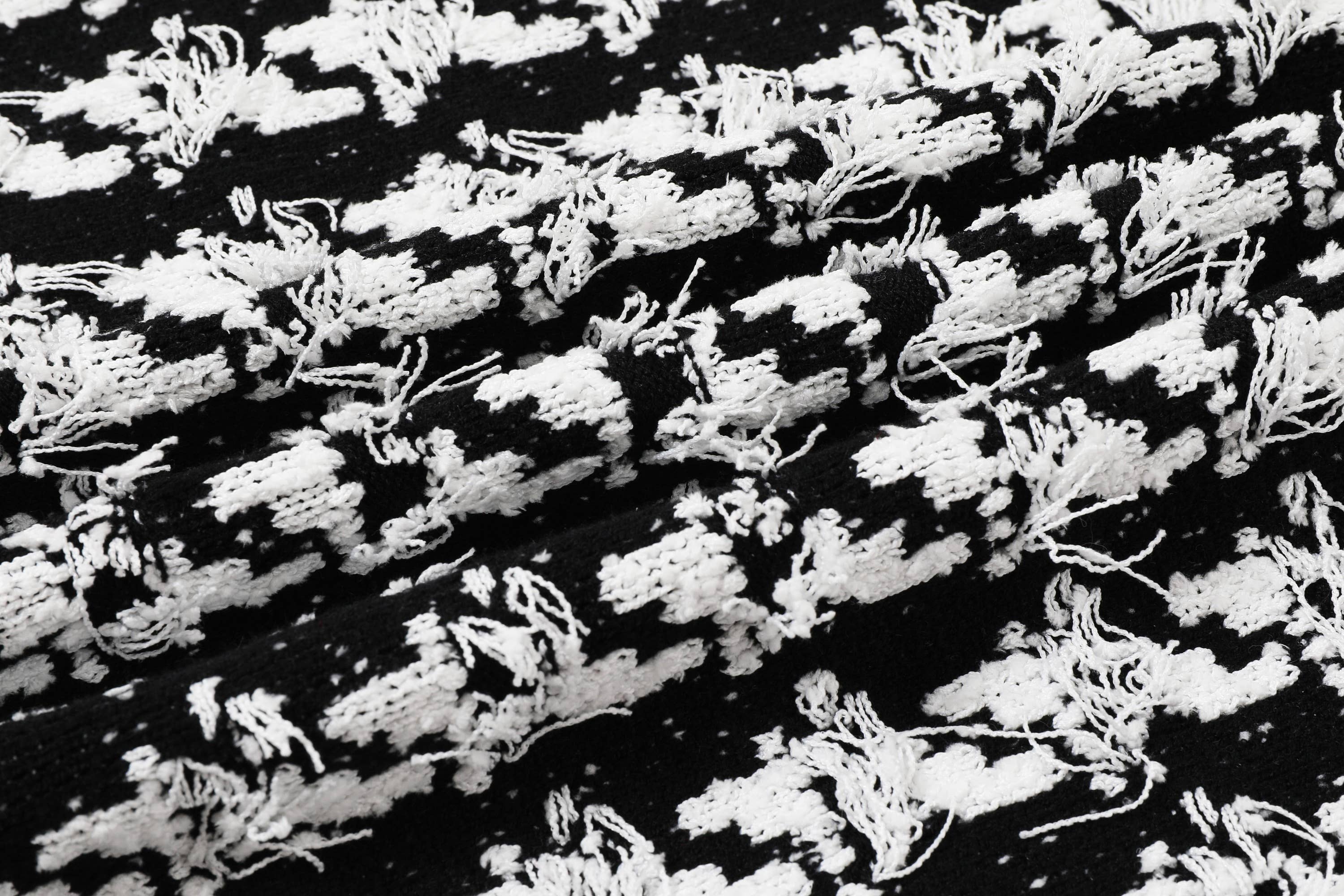 Houndstooth Textured Knit Mini Skirt